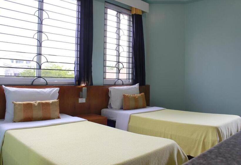 Номер Deluxe, Leesons Residences