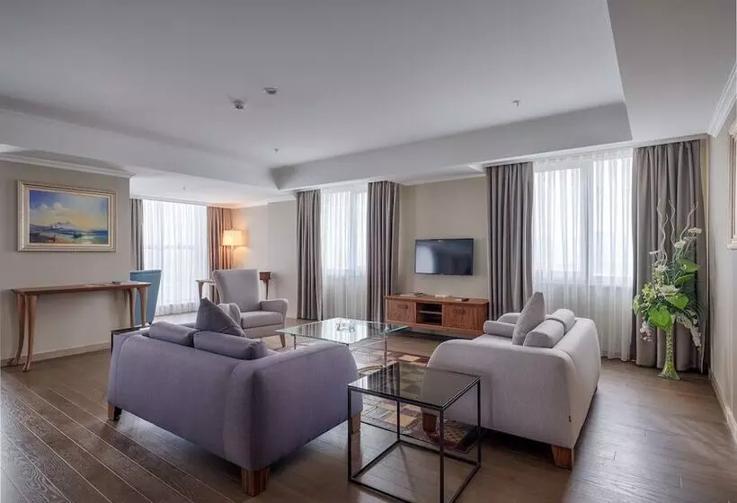 سوییت, Ramada Plaza By Wyndham Kahramanmaras