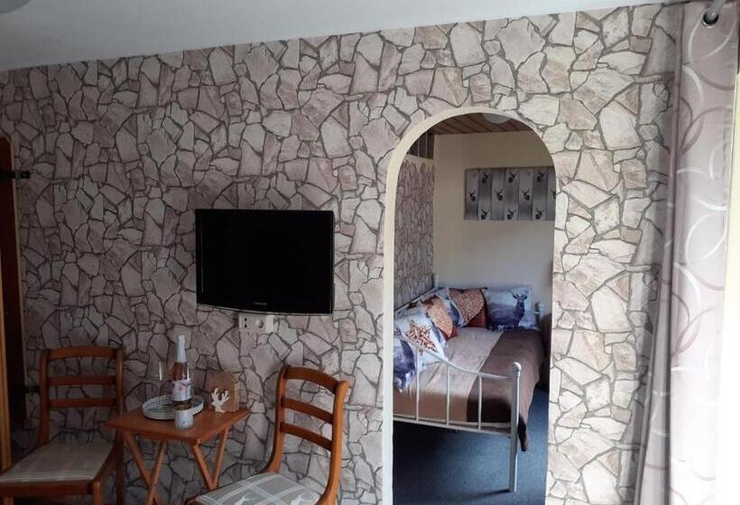 Трехместный Номер Стандарт с Балконом, Haus Gertraud