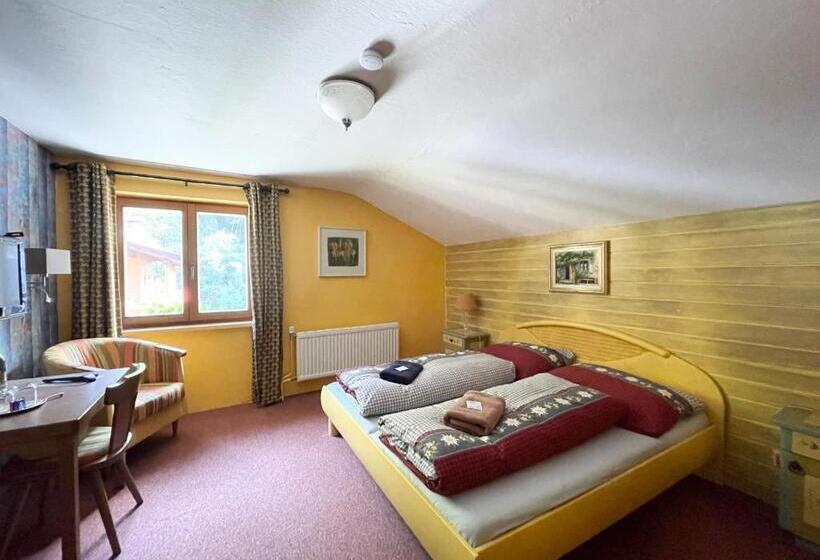 标准间, Haus Gertraud