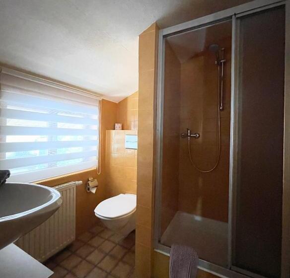 标准间, Haus Gertraud