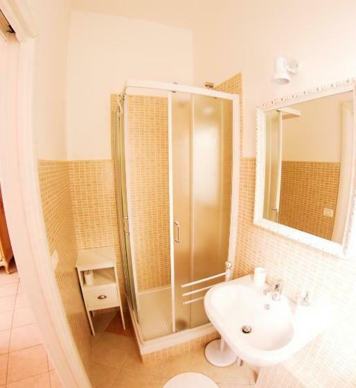 اتاق استاندارد, Bed & Breakfast L Arengo