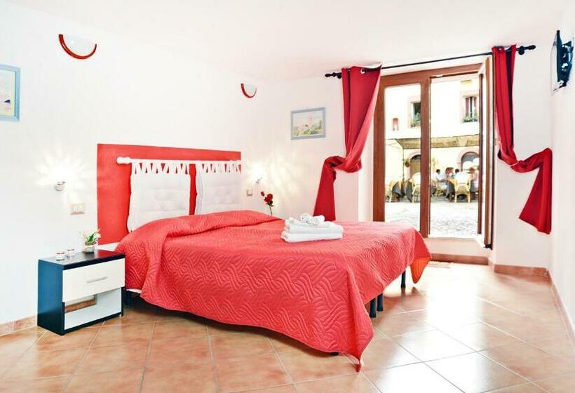 基本三人间, Ada S Guest House