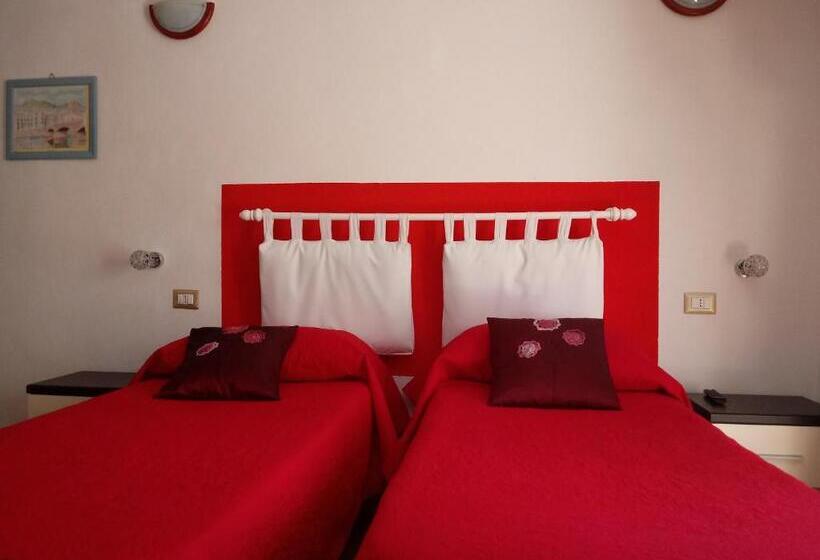 基本三人间, Ada S Guest House