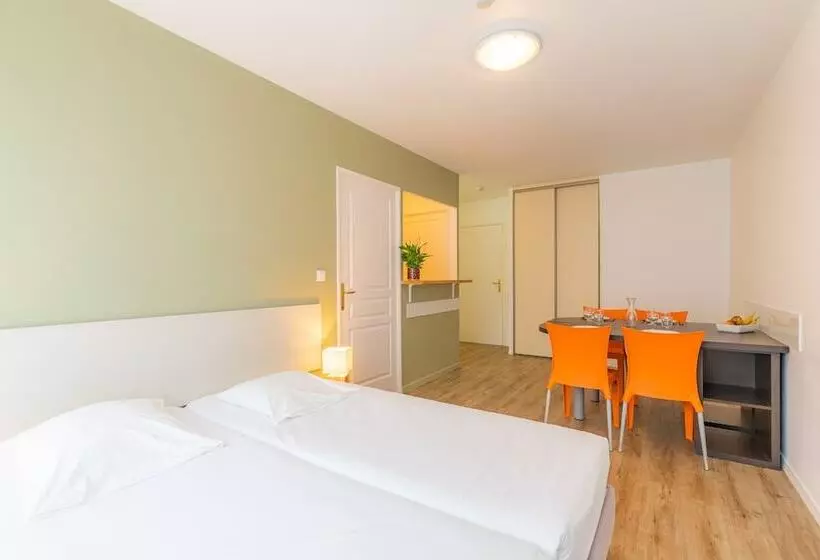 ２ベッドルームアパートメント, Appart City Classic Bourgenbresse
