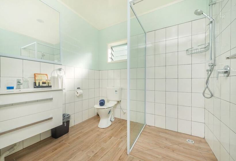 ویلای 1 خوابه, Castaway Resort