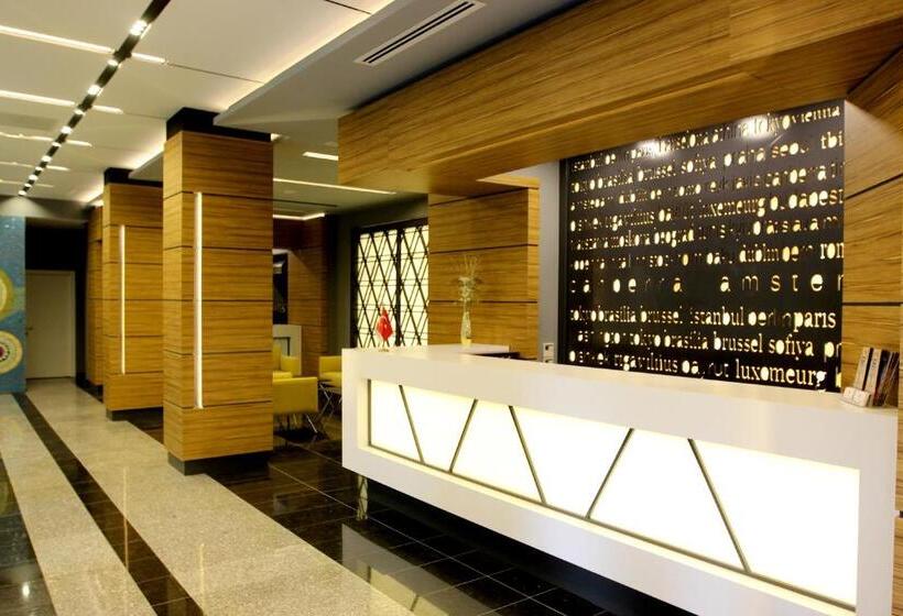 اتاق استاندارد یک نفره, Horon