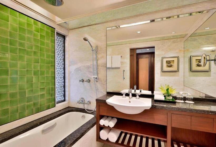 デラックスルーム, Hyderabad Marriott Hotel & Convention Centre