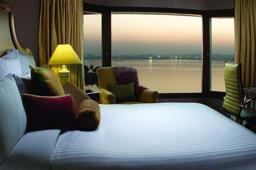 エクゼクティブルーム, Hyderabad Marriott Hotel & Convention Centre