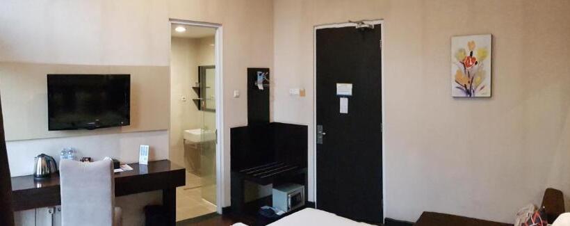 발코니 디럭스 룸, Vio Hotel Cimanuk Bandung