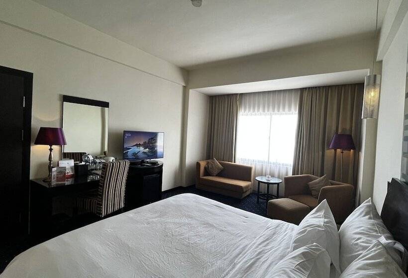 豪华房间, Swiss Belhotel Silae Palu