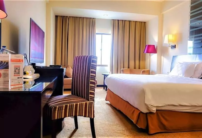 デラックスルーム, Swiss Belhotel Silae Palu