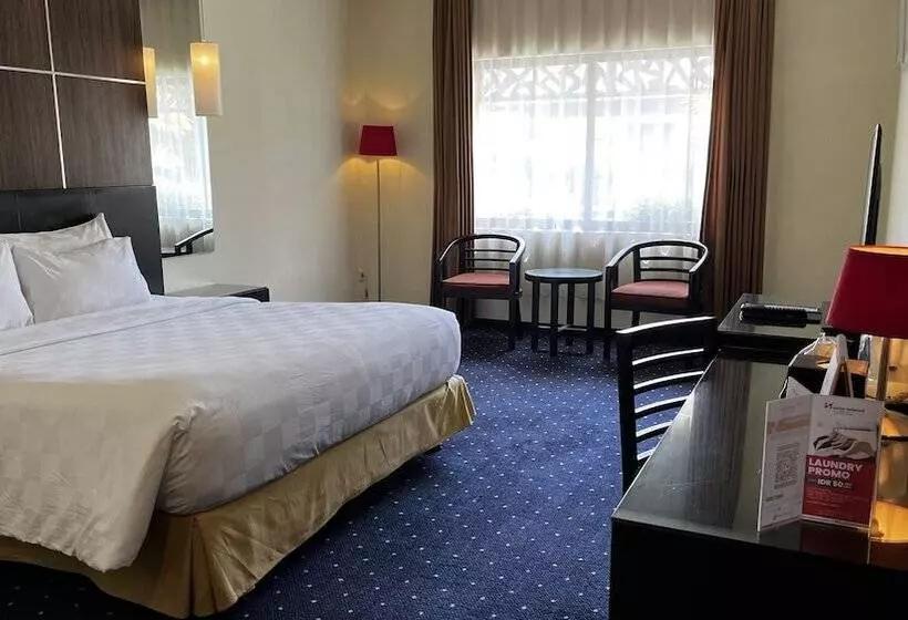 デラックスビラの１ベッドルーム, Swiss Belhotel Silae Palu