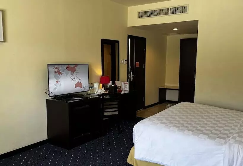 デラックスビラの１ベッドルーム, Swiss Belhotel Silae Palu