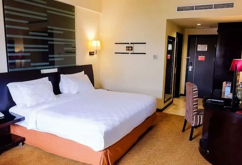 デラックスビラの１ベッドルーム, Swiss Belhotel Silae Palu