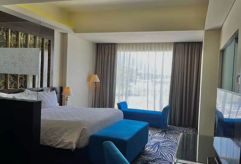 デラックスルーム, Swiss Belhotel Silae Palu