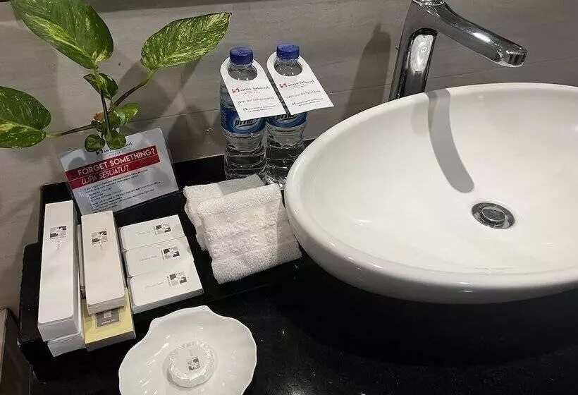 デラックスルーム, Swiss Belhotel Silae Palu