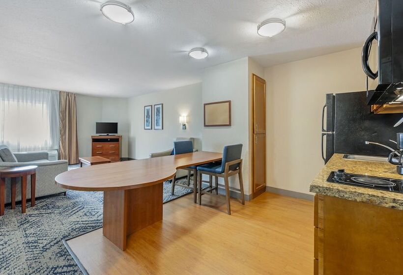 Suite, Candlewood Suites Indianapolis East, An Ihg