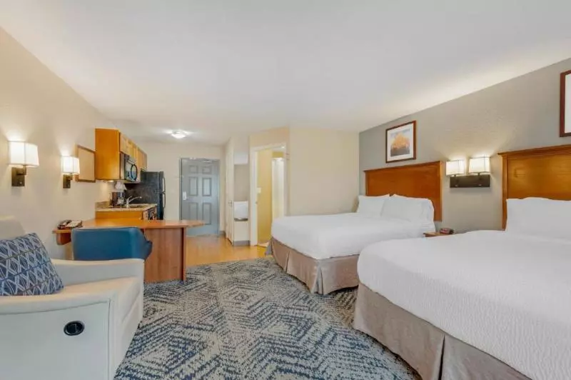 スタンダードスタジオ, Candlewood Suites Indianapolis East, An Ihg
