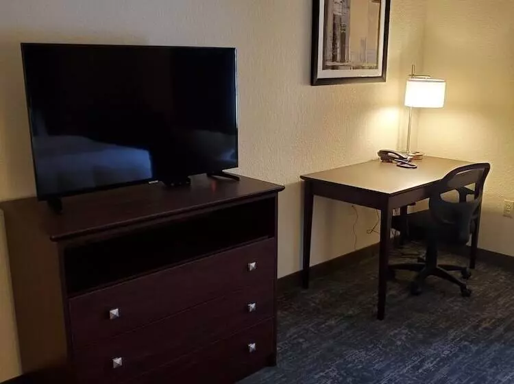 اتاق استاندارد با 2 تخت دوبل, Cobblestone Suites  Oshkosh