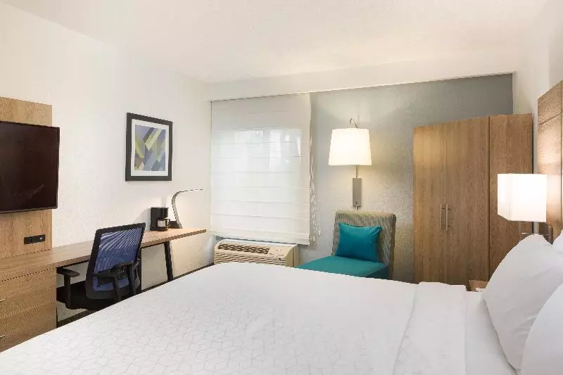 キングサイズベッドのスイートルーム, Holiday Inn Express Hotel & Suites Rock Springs Green River, An Ihg