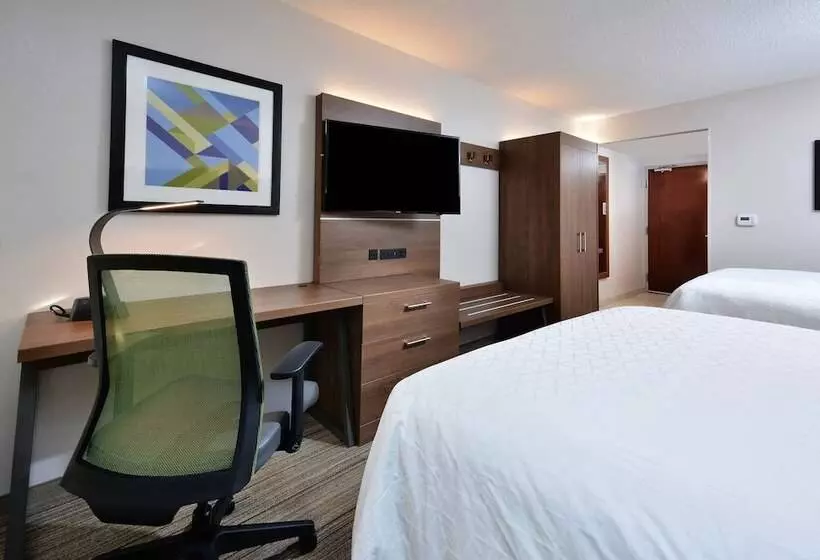 ２ダブルベッドのスタンダードルーム, Holiday Inn Express Raleigh Durham Airport, An Ihg