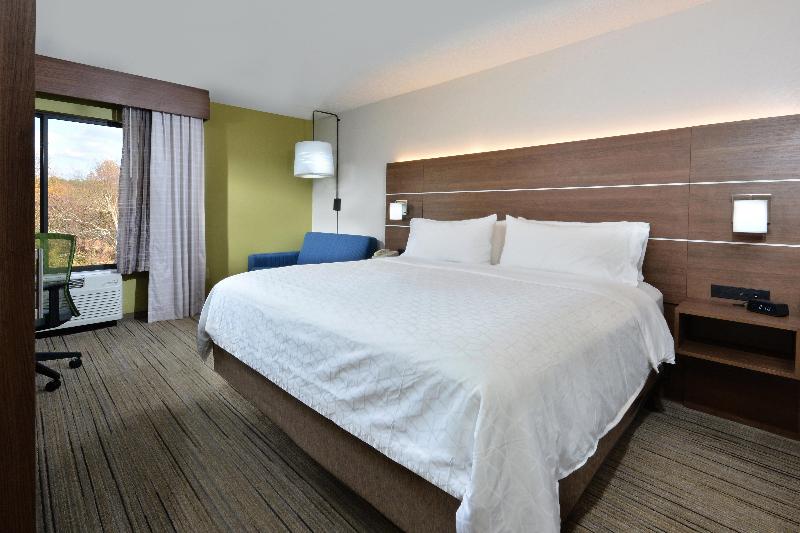 Стандартный Номер Кровать Кинг, Holiday Inn Express Raleigh Durham Airport, An Ihg