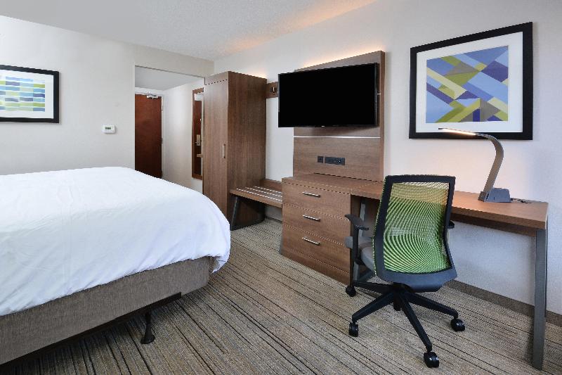 اتاق استاندارد با تخت بزرگ, Holiday Inn Express Raleigh Durham Airport, An Ihg