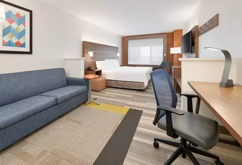 سوئیت برای معلولان, Holiday Inn Express & Suites Mitchell, An Ihg