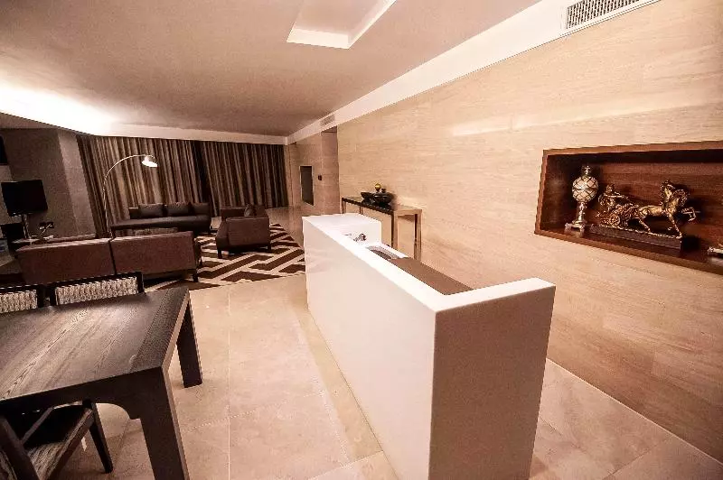 キングサイズベッドのスイートルーム, Holiday Inn Gwangju, An Ihg