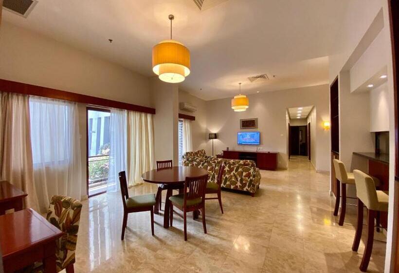 סוויטת 4 חדרים, Anugraha Boutique