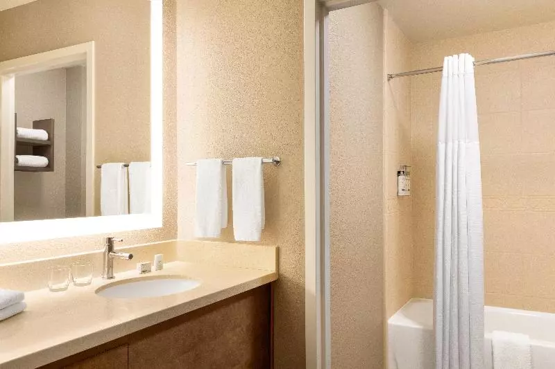スイート, Staybridge Suites Fort Wayne, An Ihg