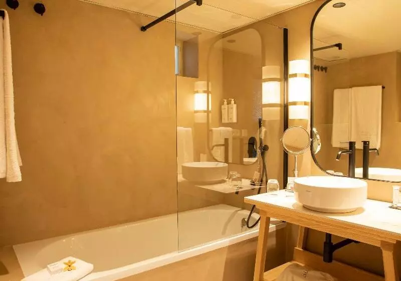 キングサイズベッドのスイートルーム, Staybridge Suites Fort Wayne, An Ihg