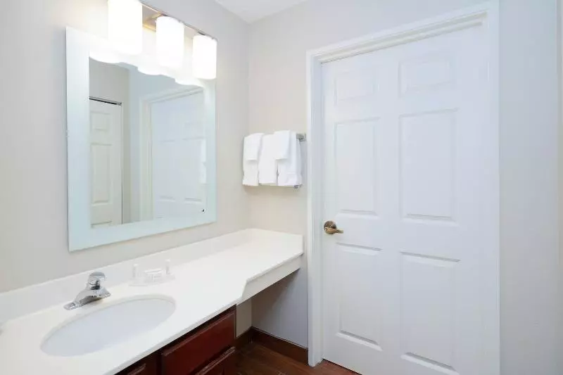 سوئیت با تخت بزرگ, Towneplace Suites Rochester