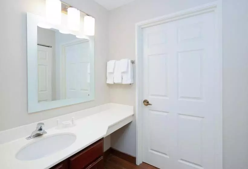 سوئیت با تخت بزرگ, Towneplace Suites Rochester