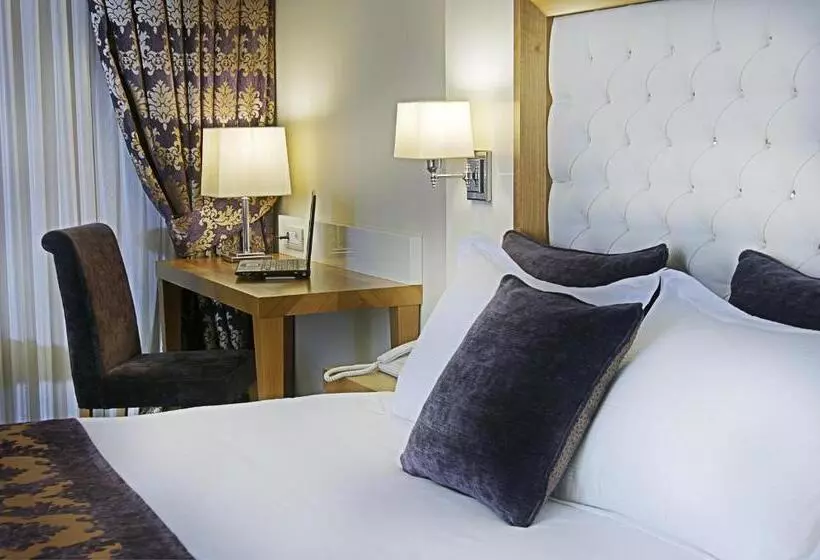 اتاق استاندارد یک نفره, Tugcu Hotel Select