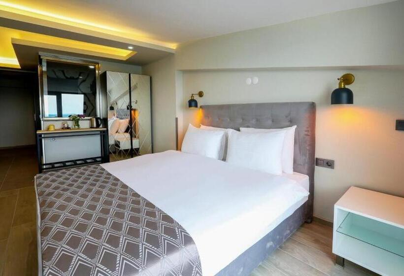 Номер Стандарт, Urla Pera