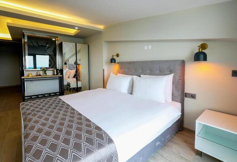 Номер Стандарт, Urla Pera