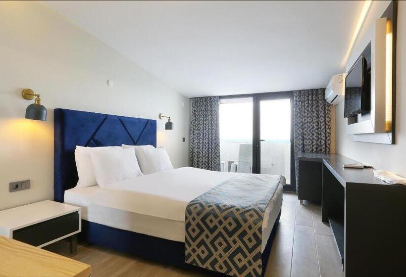 Номер Стандарт, Urla Pera