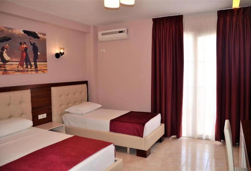 Triple Room Sea View, Virginia