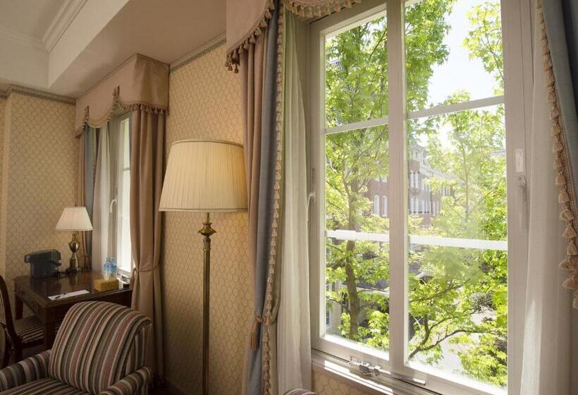 اتاق سوپریور سه تخته, Denhaag Huis Ten Bosch