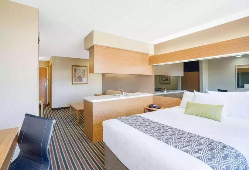 キングサイズベッドのデラックススイート, Microtel Inn & Suites By Wyndham Pigeon Forge