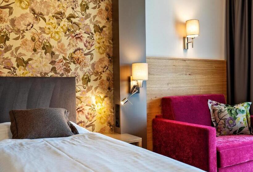 Номер Deluxe, Stadthotel Eggerbräu