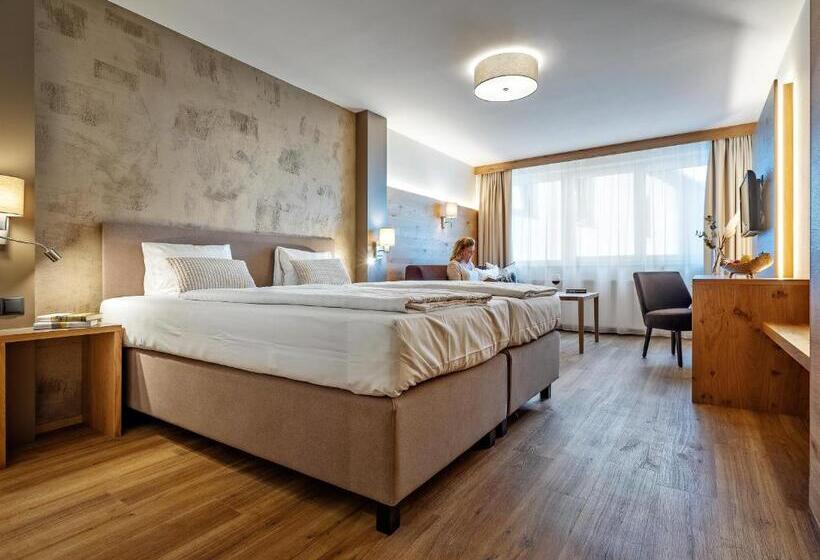 디럭스 룸, Stadthotel Eggerbräu