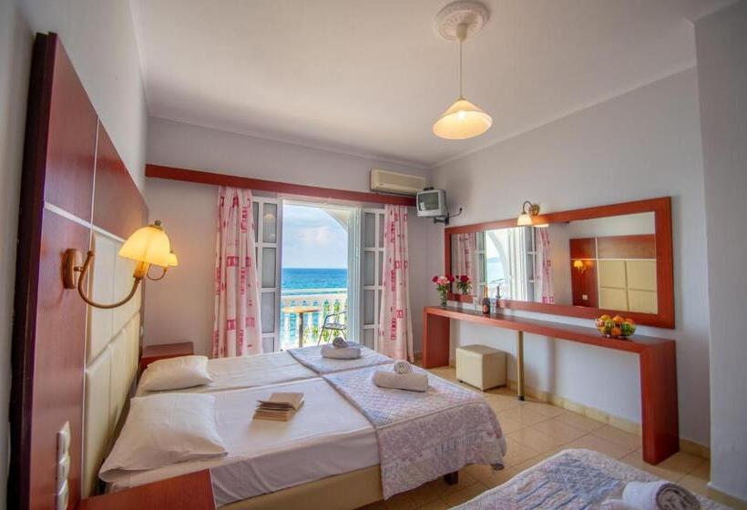 Family flat with sea view, Agoulos Beach