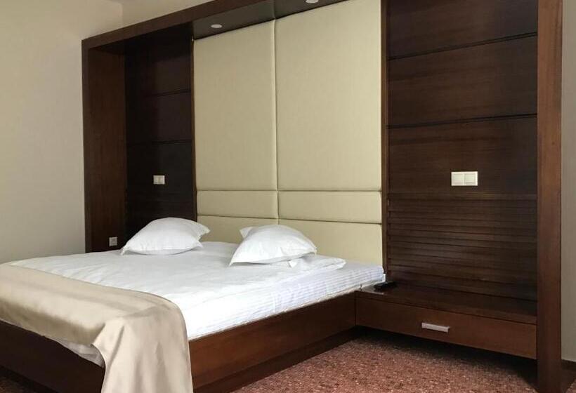 Номер Стандарт, Best