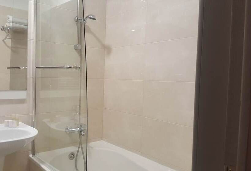 חדר סטנדרט, Dumbrava