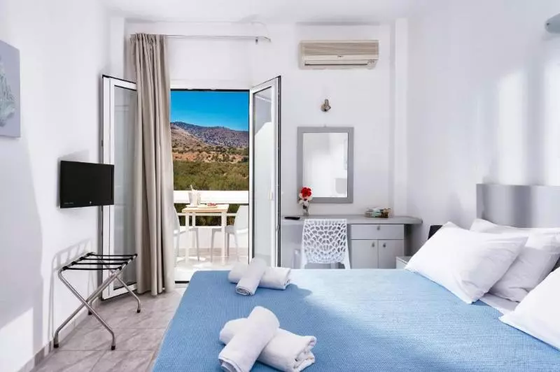 Chambre Familiale Vue Montagne, Elounda Krini