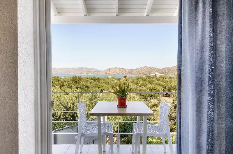 Chambre Familiale Vue Mer, Elounda Krini