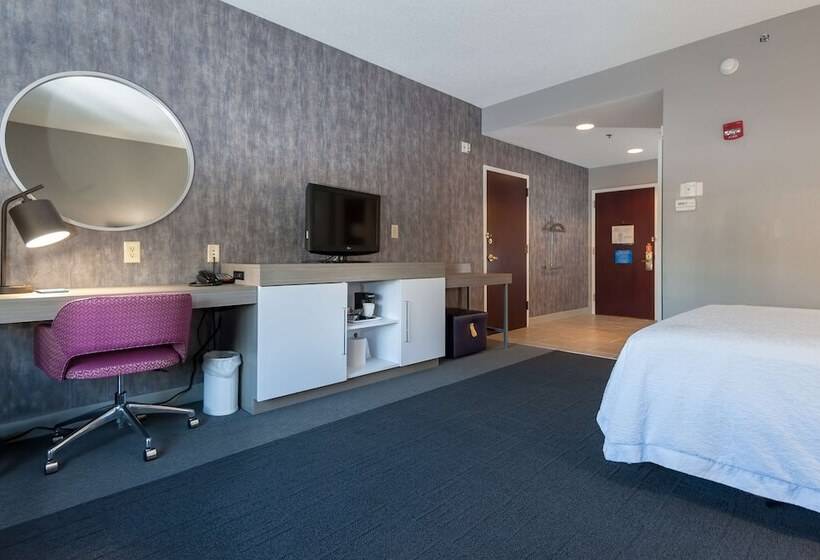 Номер Стандарт Адаптированный для Инвалидов, Hampton Inn East Windsor